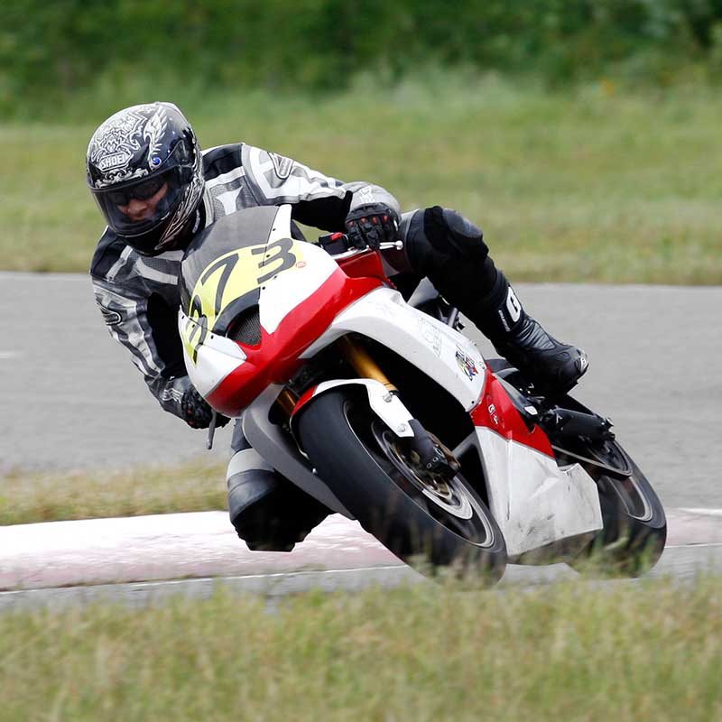 Ty Alexander Huynh racing on his Triumph Daytona 675 at Brainerd International Raceway